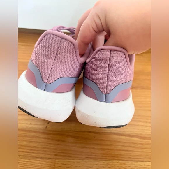 Women’s Adidas Cloud Foam Sneakers - Picture 6 of 8